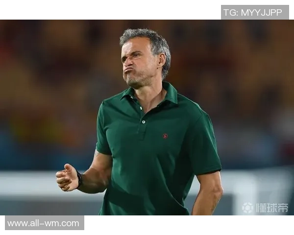 阿德耶米怒摔水瓶引发争议科瓦奇对球员态度感到失望